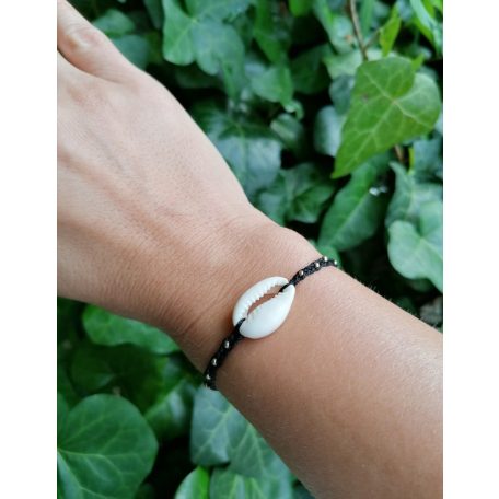 Spun Shell Black & Gold karkötő 