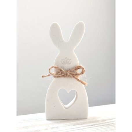  Húsvèti nyuszi szívvel 