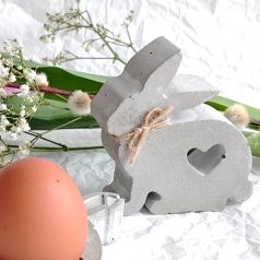  Húsvèti nyuszi szívvel 