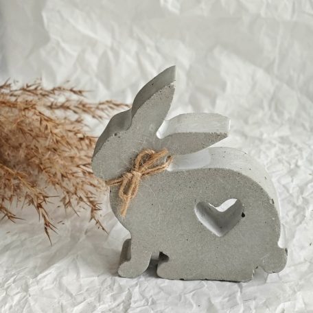  Húsvèti nyuszi szívvel 